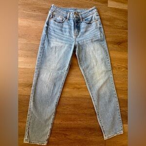 Old Navy Light Wash Straight Leg Women's Jeans